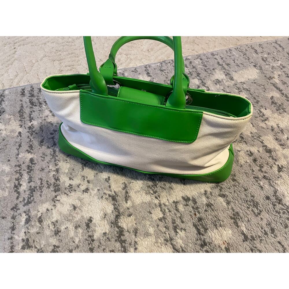 Isaac Mizrahi Green & White East West Canvas Shoulder Bag - Picture 8 of 8